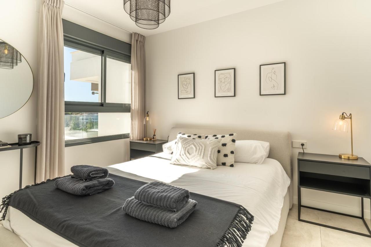 Ar 17 South Bay Apartment Estepona Bagian luar foto